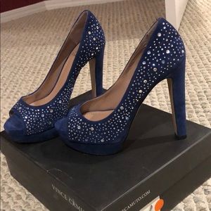 NIB Vince Camuto bling heels